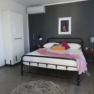 https://apartments-4u.primorje-gorskikotar.com