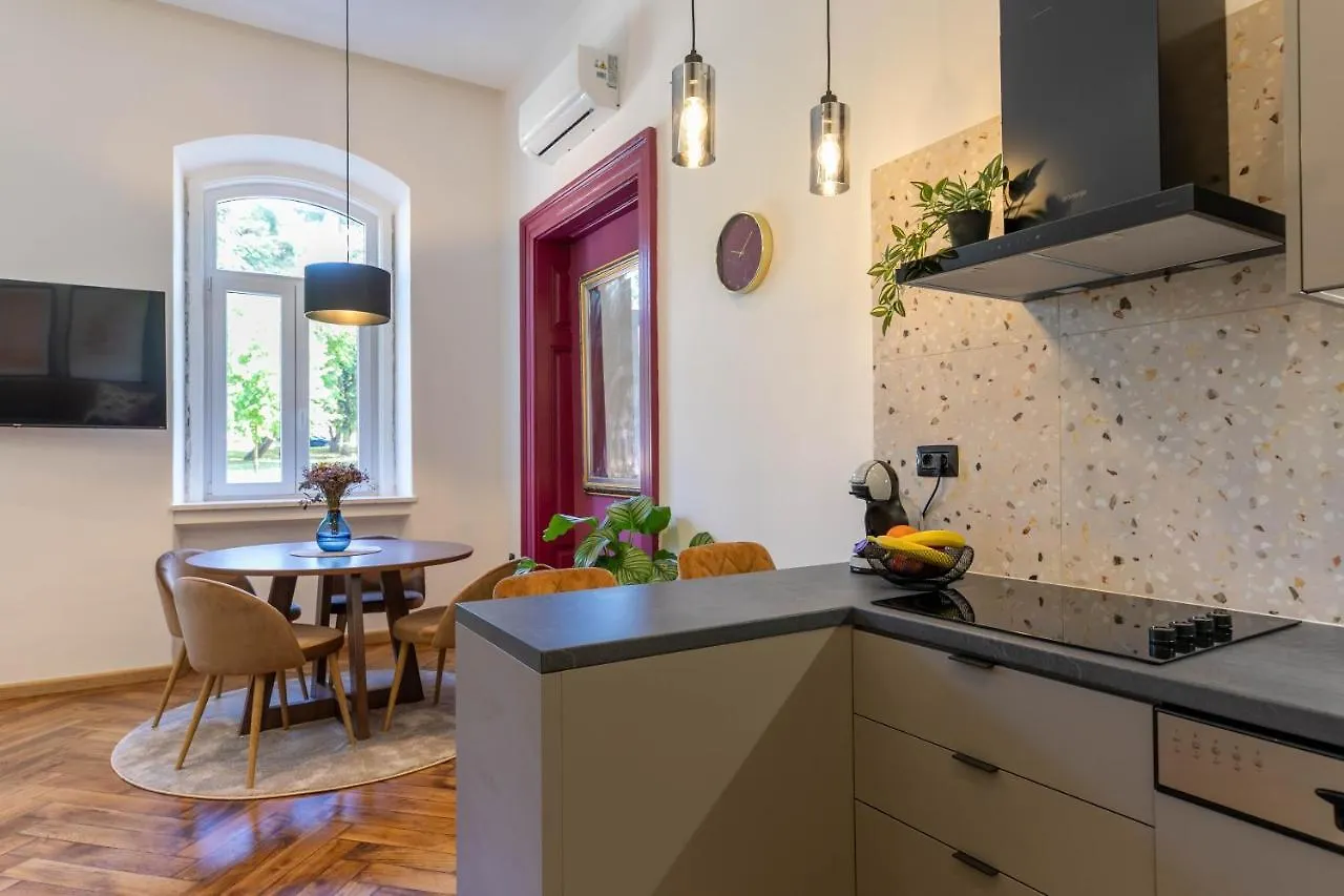 Polai Park Apartments location